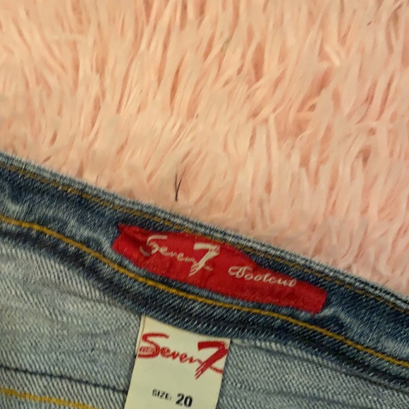 Seven7 Plus Jeans - Picture 2 of 4